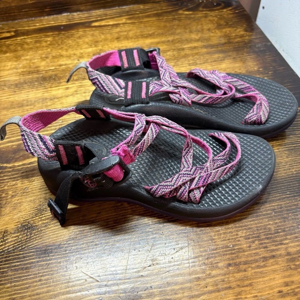 Chaco Pink Sandals‎ Size 1